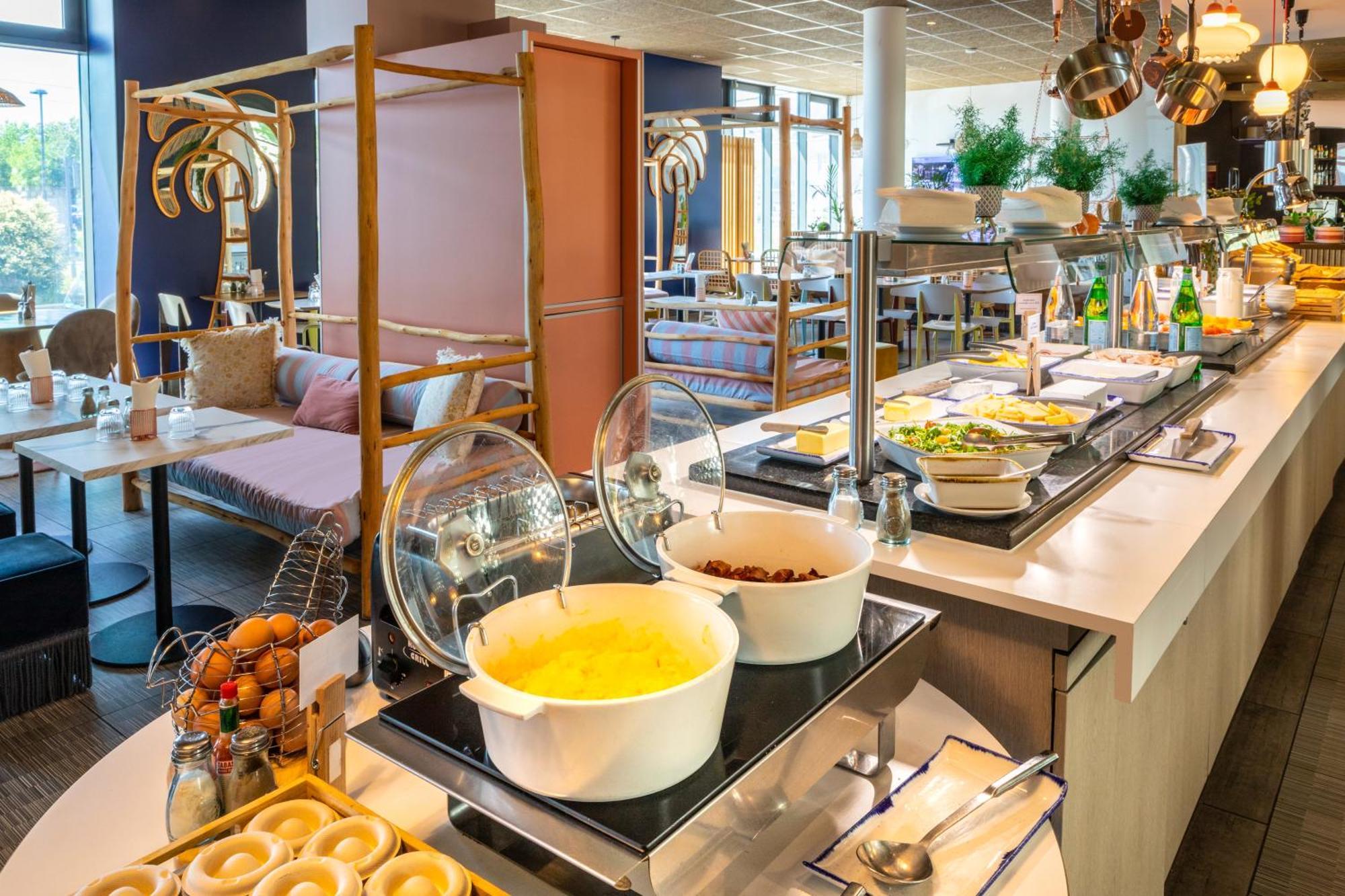 Ibis Paris Coeur D'orly Airport 3* Orly